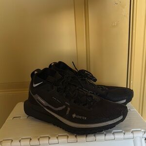 NIKE Pegasus Trail 4